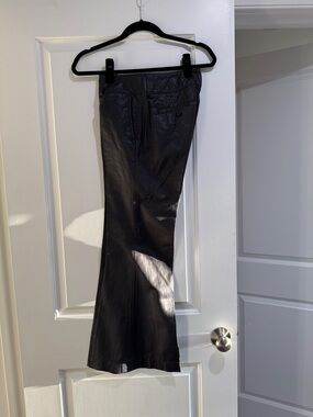 NWOT Seven for all Mqnkind Jeans Lightweight Black Coated Flared Pants